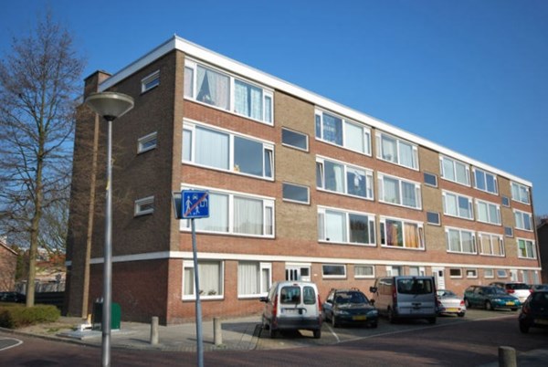 Goudenregenstraat 23, Rozenburg
